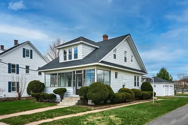 65 Parsons St, Easthampton, MA 01027