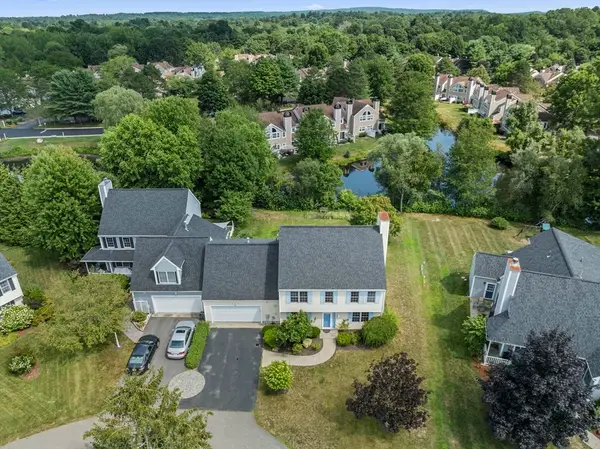 24 Pelican Dr #24, Walpole, MA 02081