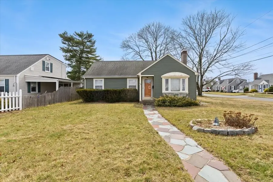 49 Cove St, Pawtucket, RI 02861 - #2