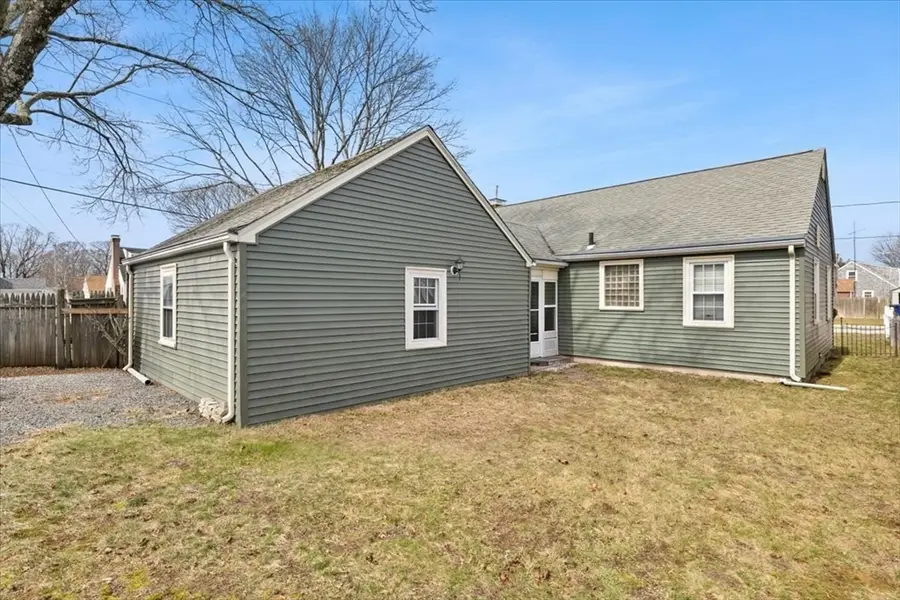 49 Cove St, Pawtucket, RI 02861 - #3