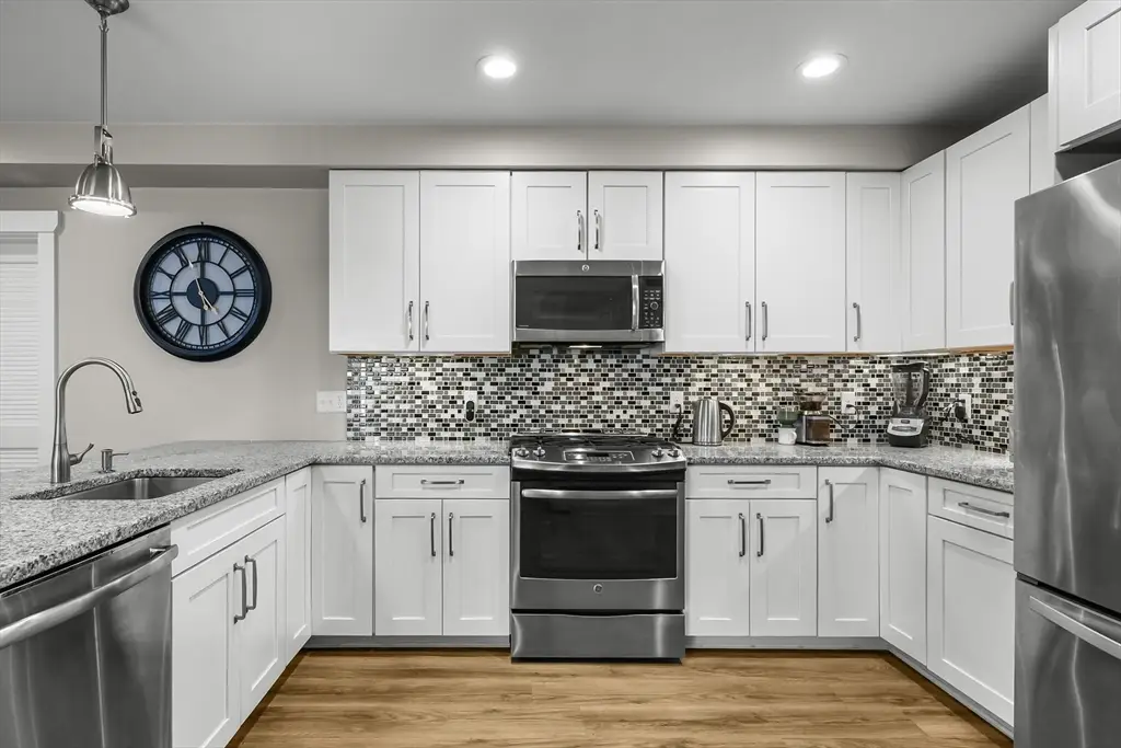 76 Court Street #6, Plymouth, MA 02360 - #1