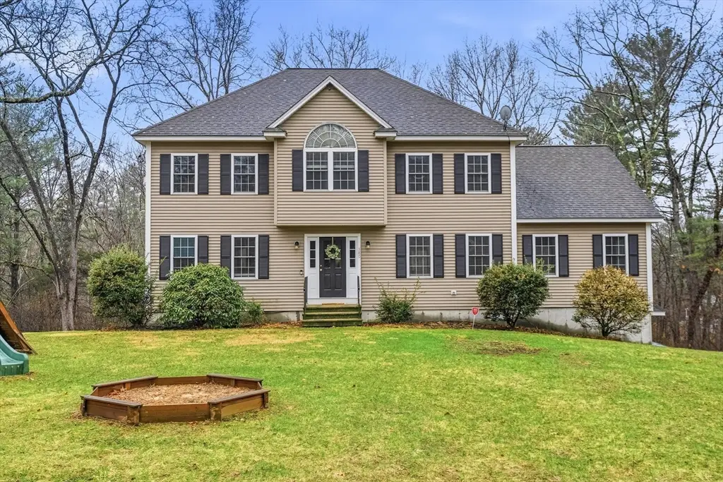 380 Richardson Road, Dracut, MA 01826 - #1