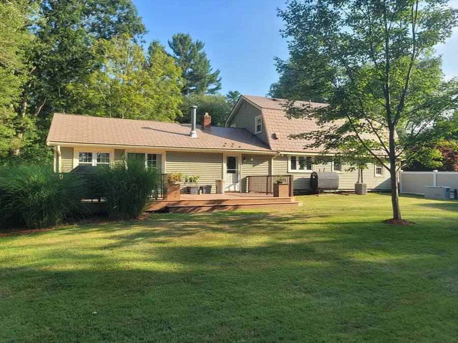 106 Seymour St, Berkley, MA 02779 - #3