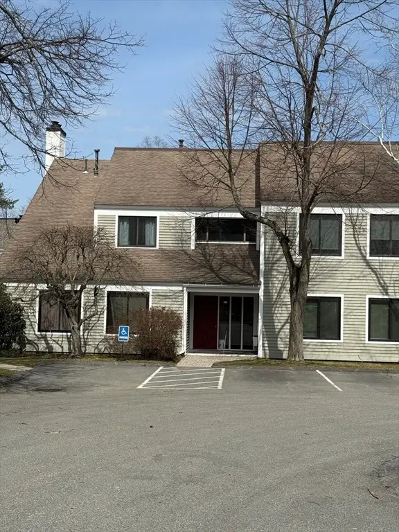 29 Concord Greene #4, Concord, MA 01742 - #2