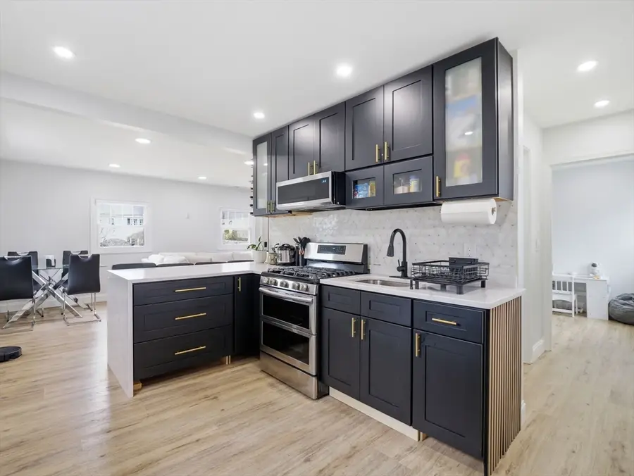 63 Jasper St, Saugus, MA 01906 - #2