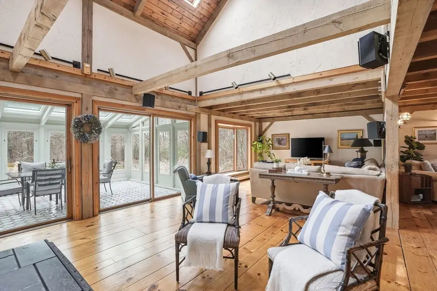 118 Pleasant St, Norwell, MA 02061 - #3