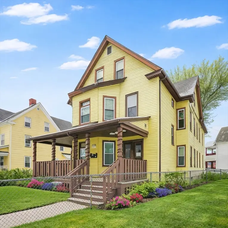 1584 Dwight St, Springfield, MA 01107 - #3