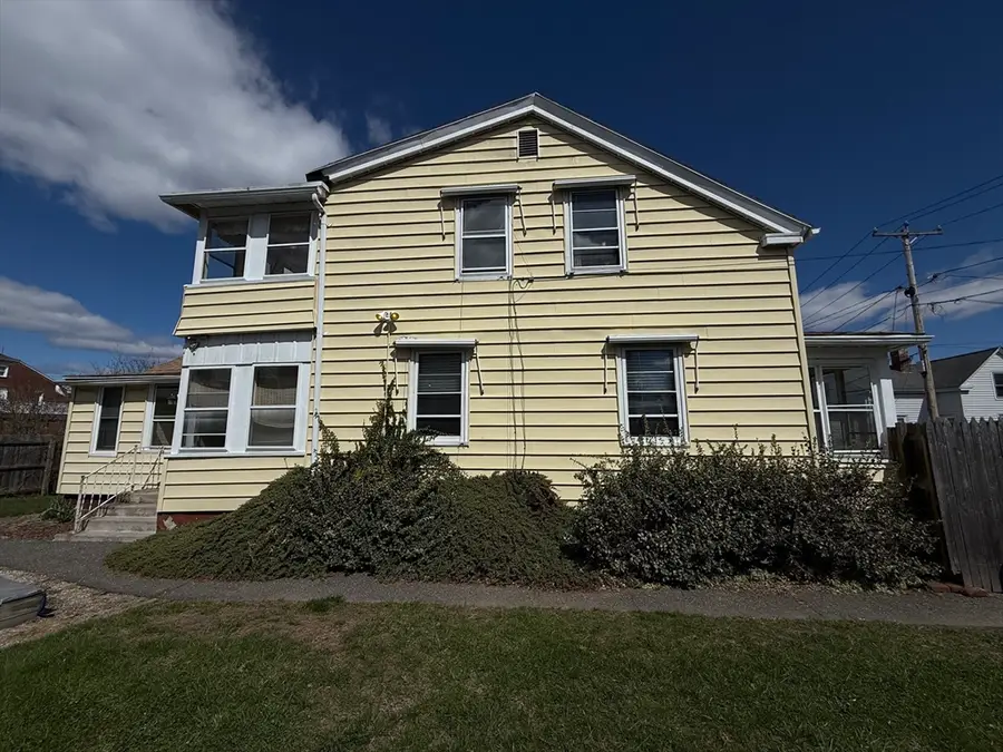 26 Wintworth St., Chicopee, MA 01013 - #2