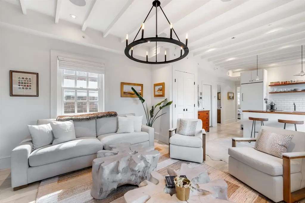 5 West Hill Place #D, Boston, MA 02114 - #1