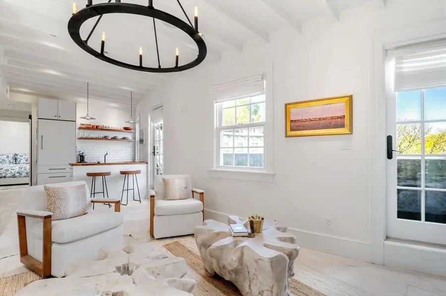 5 West Hill Place #D, Boston, MA 02114 - #3