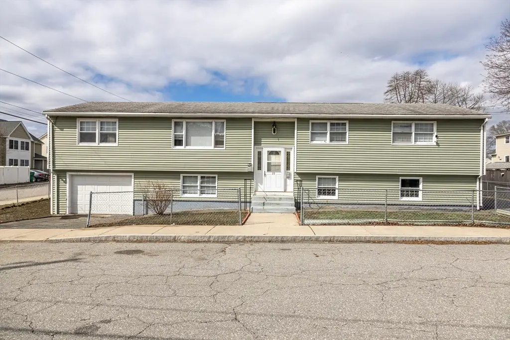 35 Nelson Ave, Lowell, MA 01852 - #1