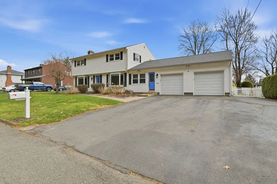 244 Lower Westfield Rd, Holyoke, MA 01040 - #2
