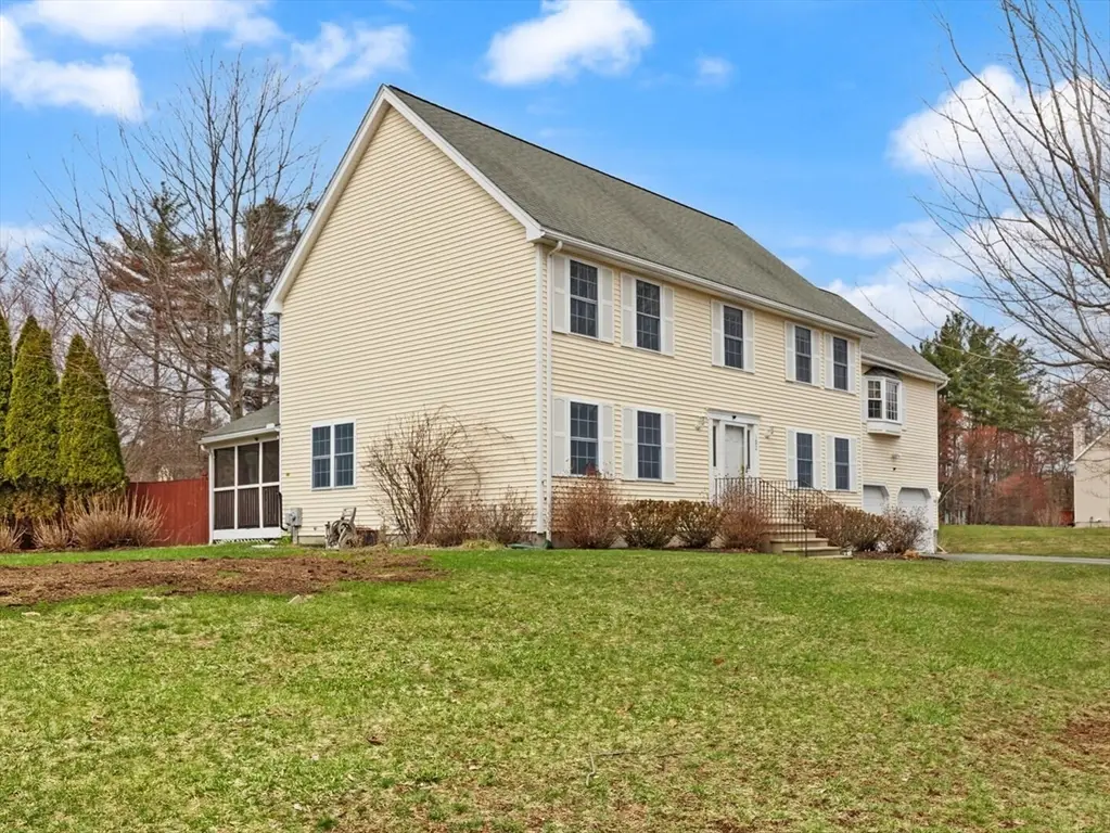 102 Russells Way, Westford, MA 01886 - #1
