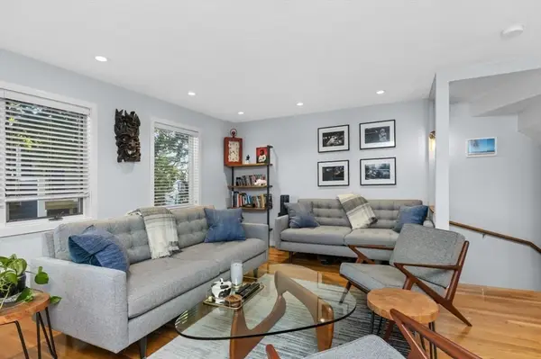 23 Ashland St #23, Watertown, MA 02472