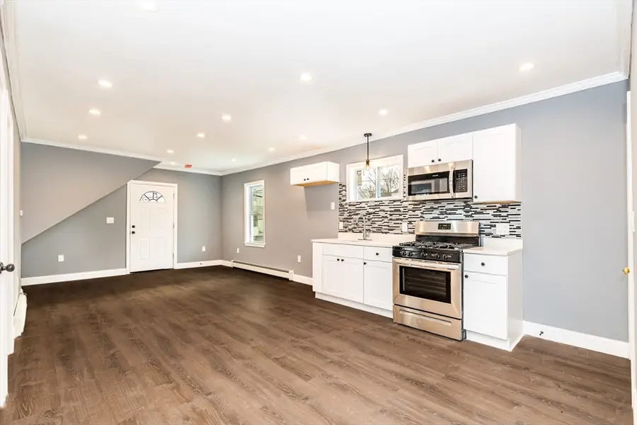 14 Stanley Ave, Taunton, MA 02780 - #2