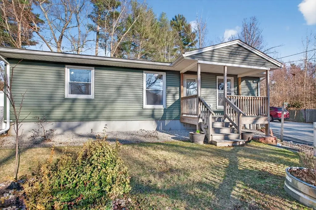 35 Dudley Rd, Oxford, MA 01540 - #1