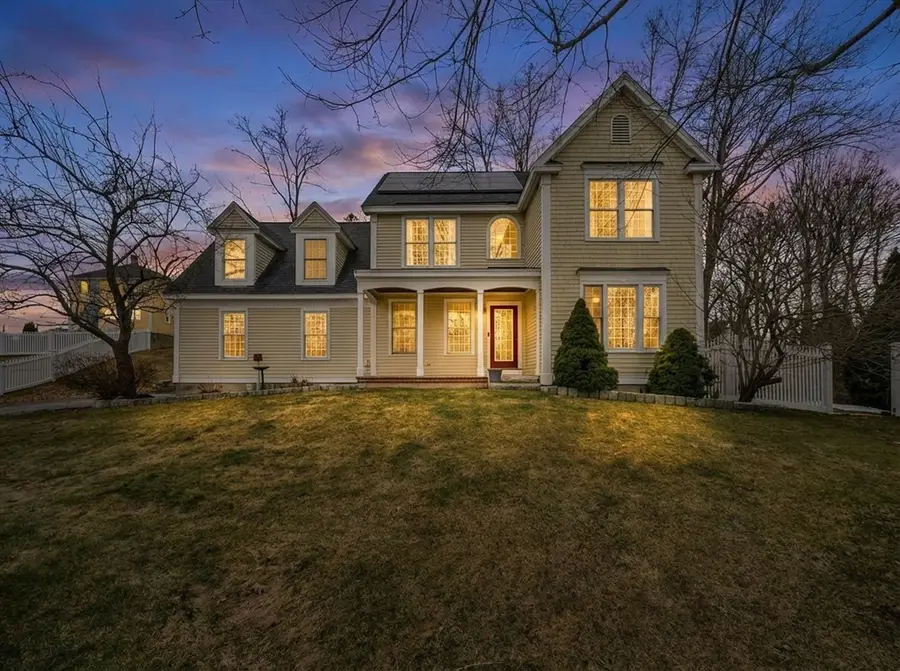 8 Jacqueline Dr, Amesbury, MA 01913 - #2