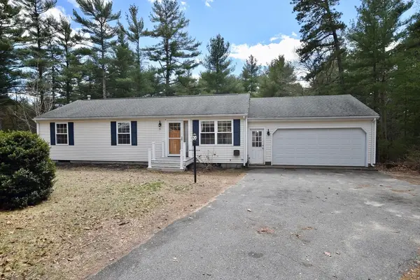21 Myles Standish Dr, Carver, MA 02330