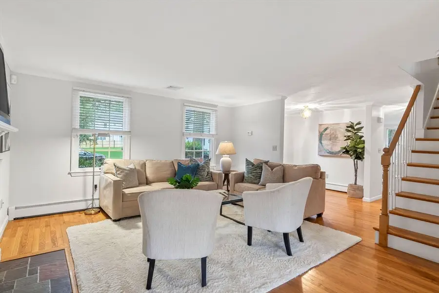 7 Oakdale Ave, Wellesley, MA 02482 - #2