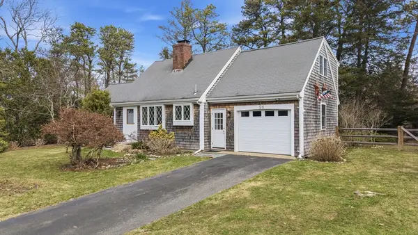 26 Windsor Rd, Sandwich, MA 02563