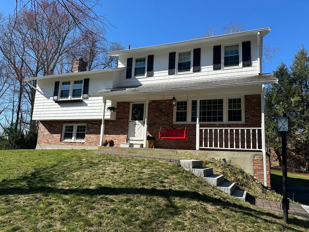 11 Ethelyn Cir, Maynard, MA 01754 - #1