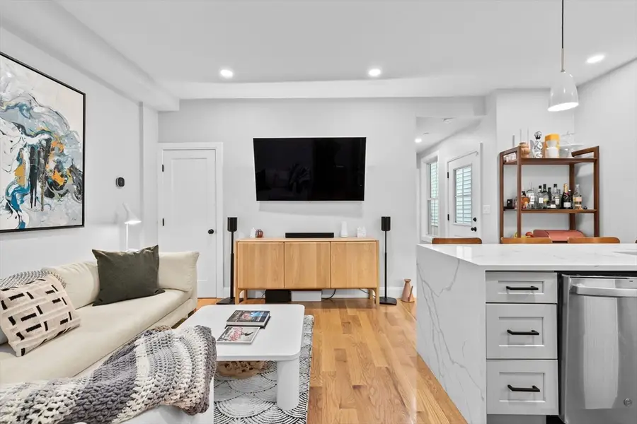 176 W 7th St #1, Boston, MA 02127 - #3