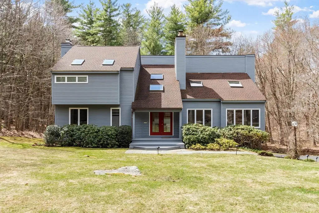 781 Strawberry Hill Rd, Concord, MA 01742 - #1
