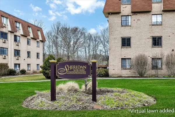 119 Grove St #216, Rockland, MA 02370