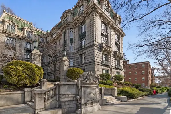 1514 Beacon Street #46, Brookline, MA 02446