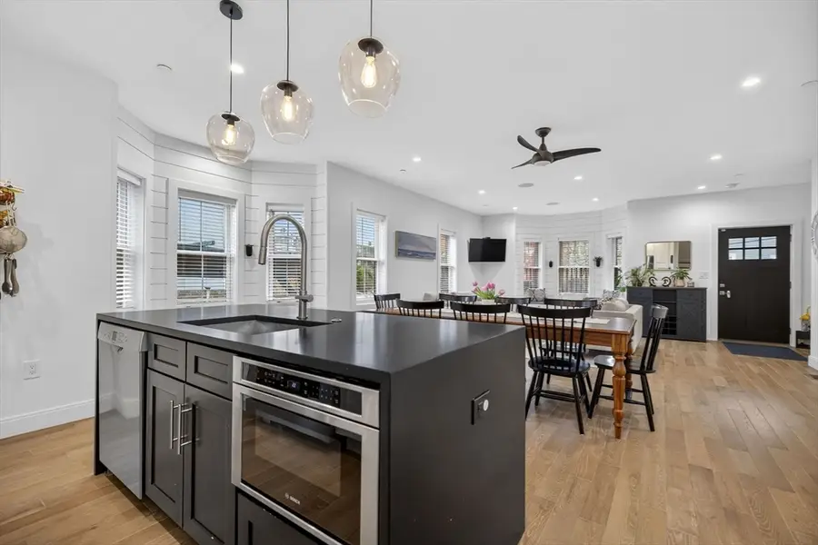 13 Quincy St #A, Somerville, MA 02143 - #2