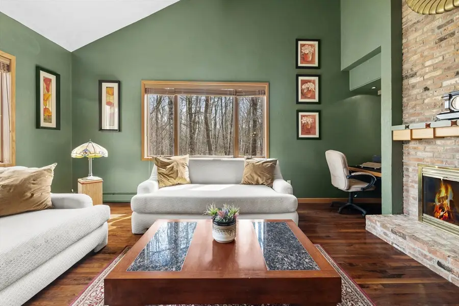 275 Chestnut St, Uxbridge, MA 01569 - #3