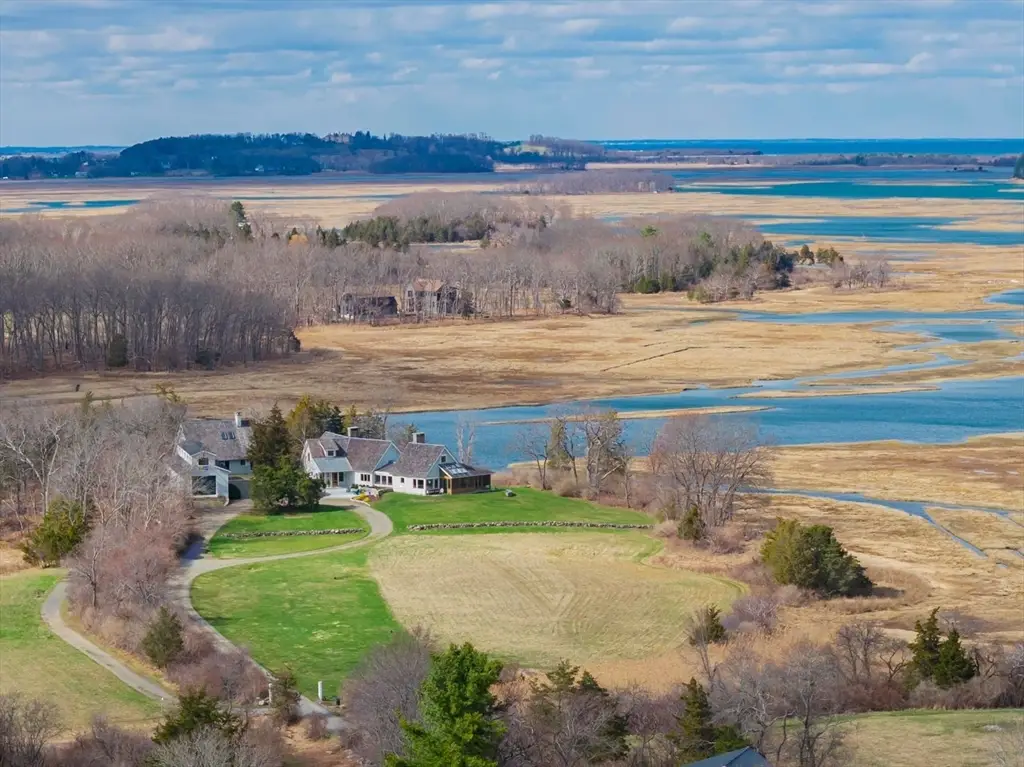 80-R Eastern Ave, Essex, MA 01929 - #1