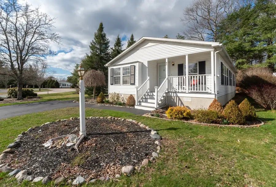 41 High Pond Dr, Bridgewater, MA 02324 - #2