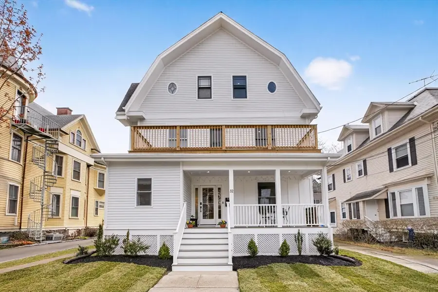 32 Columbia St #1, Brookline, MA 02446 - #2