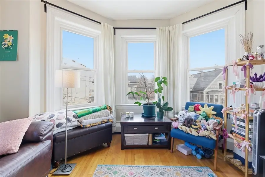 18 Centre St #304, Cambridge, MA 02139 - #3