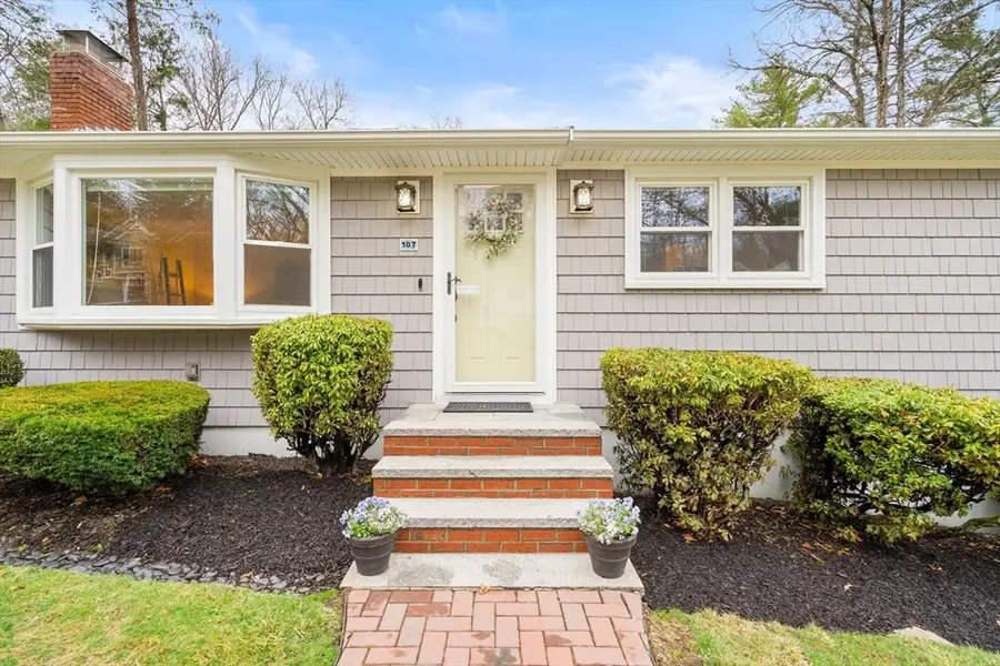 107 Dorset Rd, Holliston, MA 01746 - #3