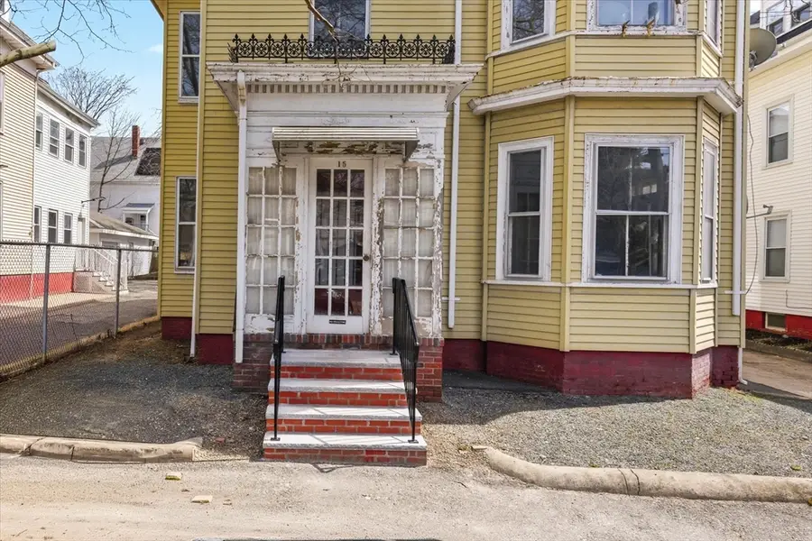15 Hamilton Ave, Lynn, MA 01902 - #2