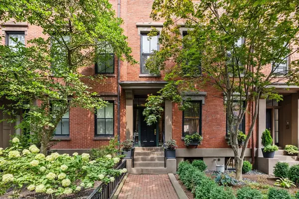 135 W. Concord St #1, Boston, MA 02118