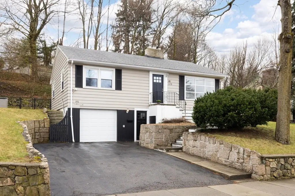 326 Austin St, Newton, MA 02465 - #1