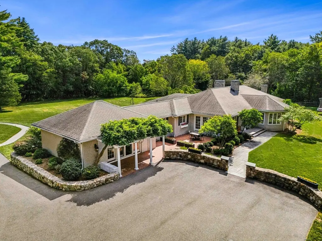 40 Pleasant Street, Wenham, MA 01984 - #1