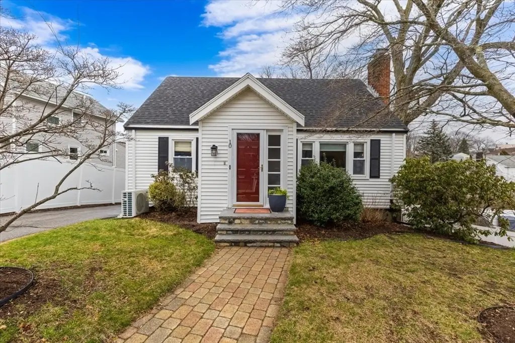 10 Earnshaw St, Boston, MA 02132 - #1