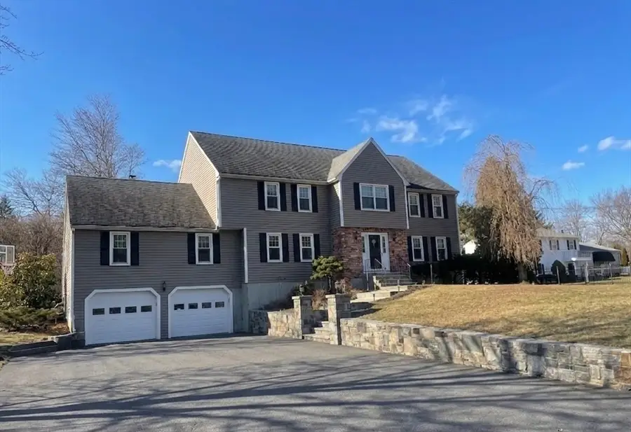 14 Whitewood Rd, Milford, MA 01757 - #2