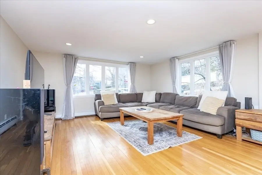 52 Albemarle Ave., Lexington, MA 02420 - #3