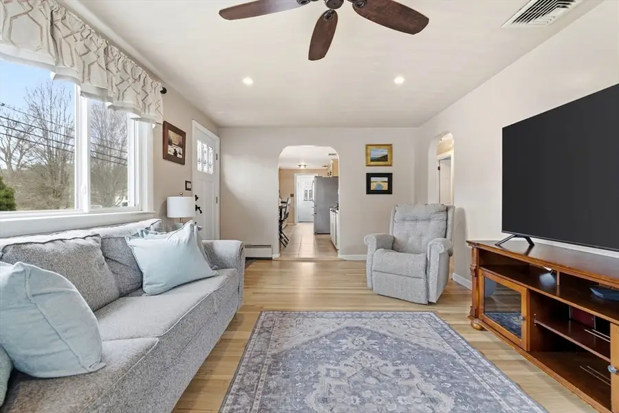 9 Chester Ave, Woburn, MA 01801 - #3