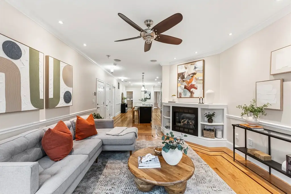 883 E Broadway #1, Boston, MA 02127 - #1