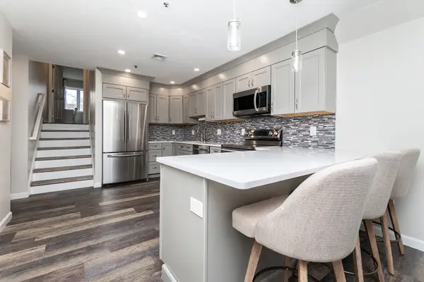 4 Duck Pond Road #203, Beverly, MA 01915