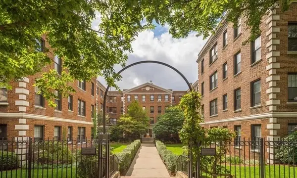 66 Queensberry Street #221, Boston, MA 02115