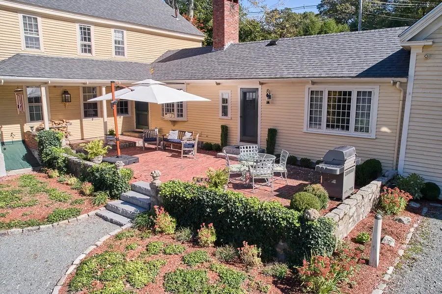 139 Walpole St, Dover, MA 02030 - #3