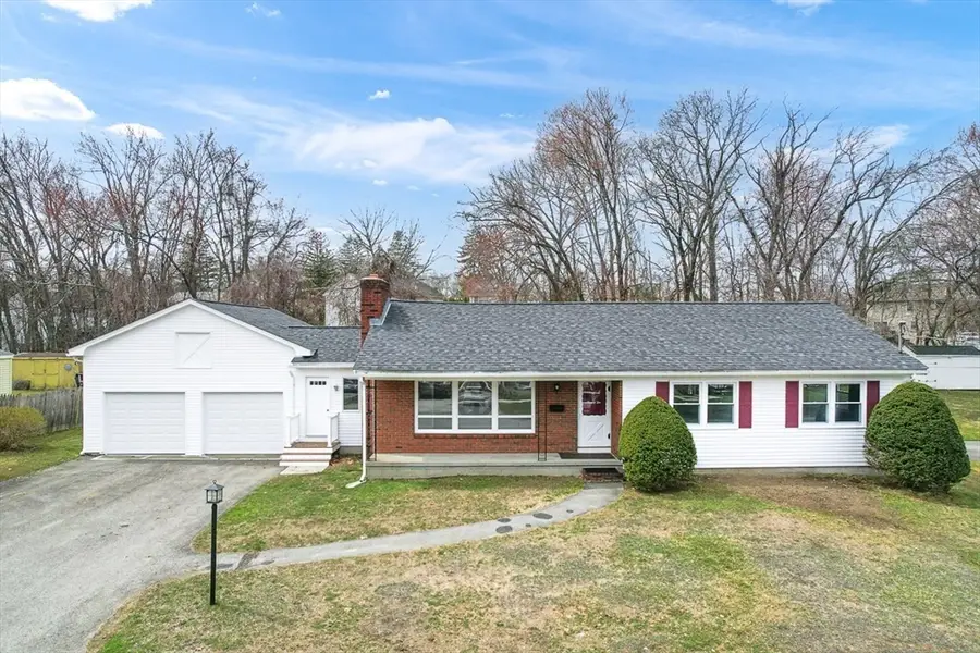 92 Ursula St, Lowell, MA 01854 - #2