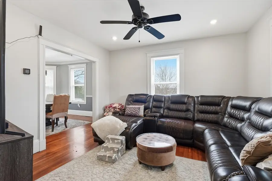 20 Oak Hill Rd, Saugus, MA 01906 - #3